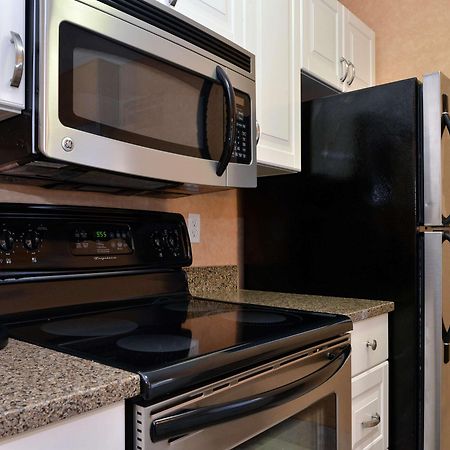 Best Western Plus Regency Inn And Conference Centre Abbotsford Exterior photo