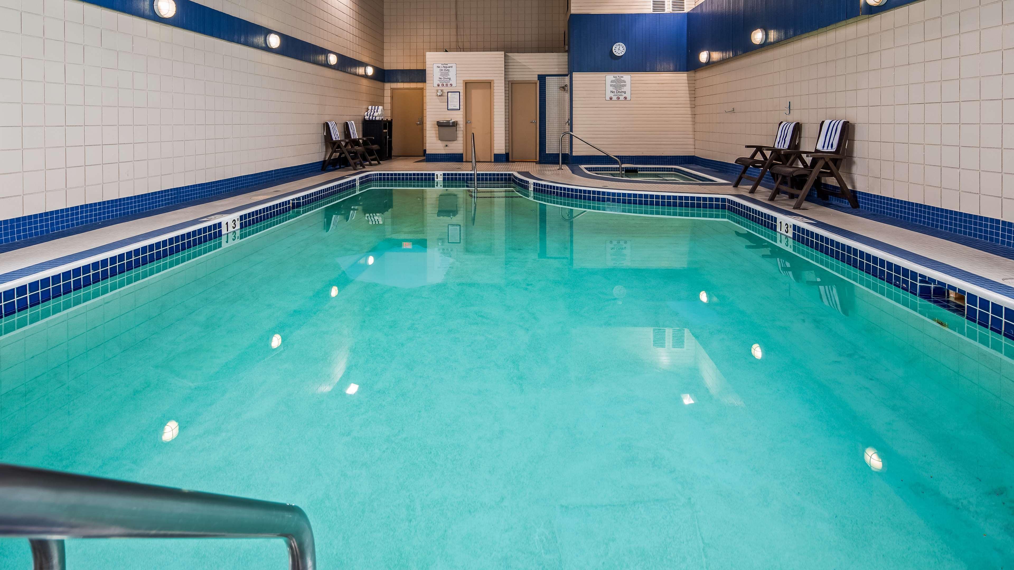 Best Western Plus Regency Inn And Conference Centre Abbotsford Exterior photo