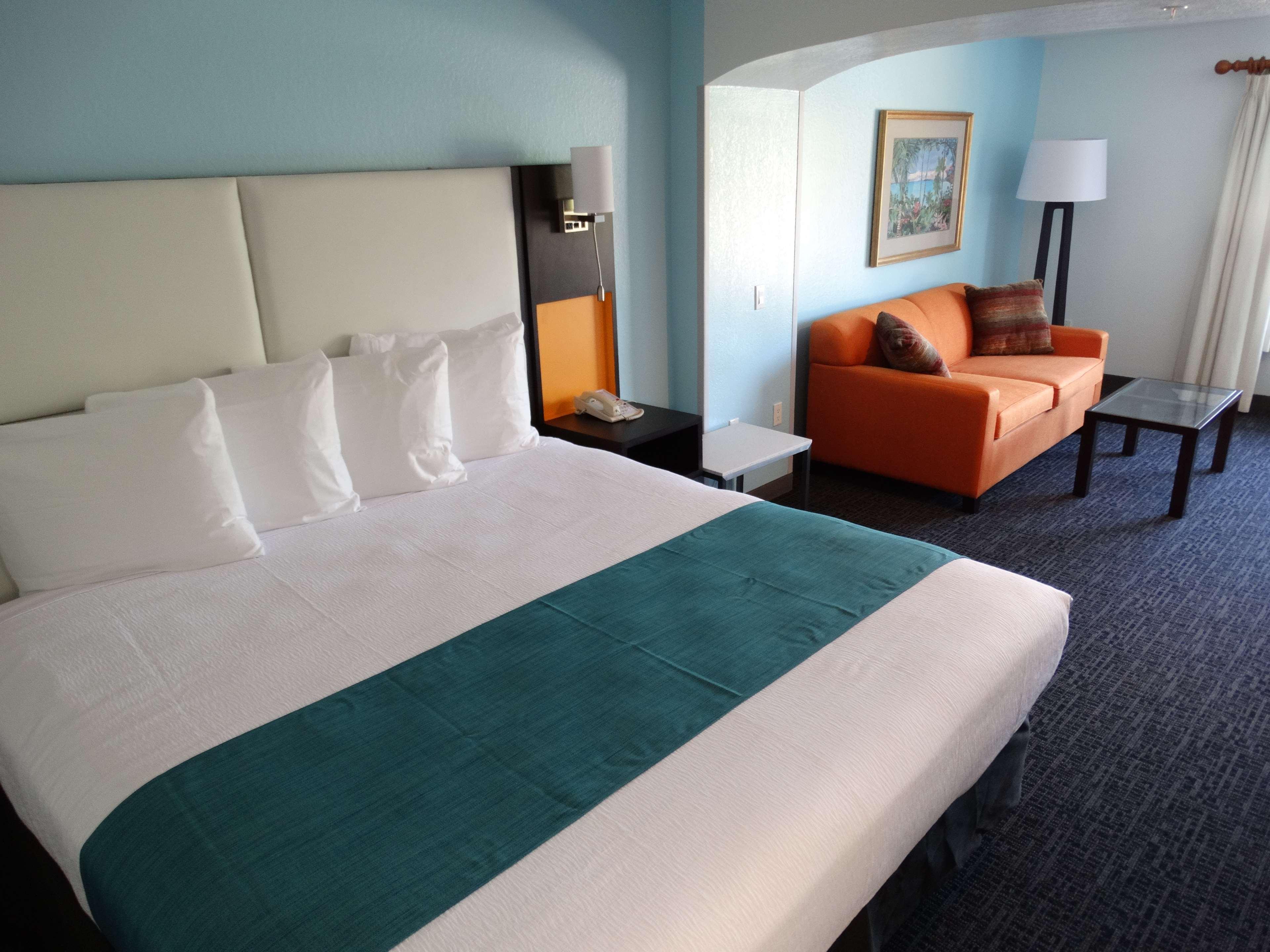 Best Western Plus Regency Inn And Conference Centre Abbotsford Exterior photo